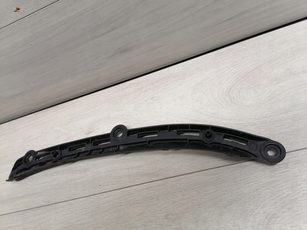 Porsche 982 718 кронштейн  порог правый  задняя 982854946 Недорого