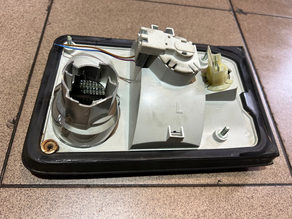 фото №10, Лампа ліва задня w кришка audi a8 d2