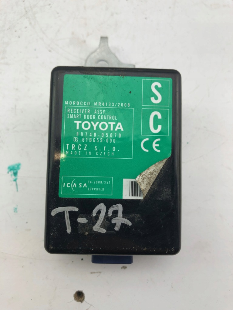 фото №1, Toyota avensis t-27 модуль двері 89740-05070