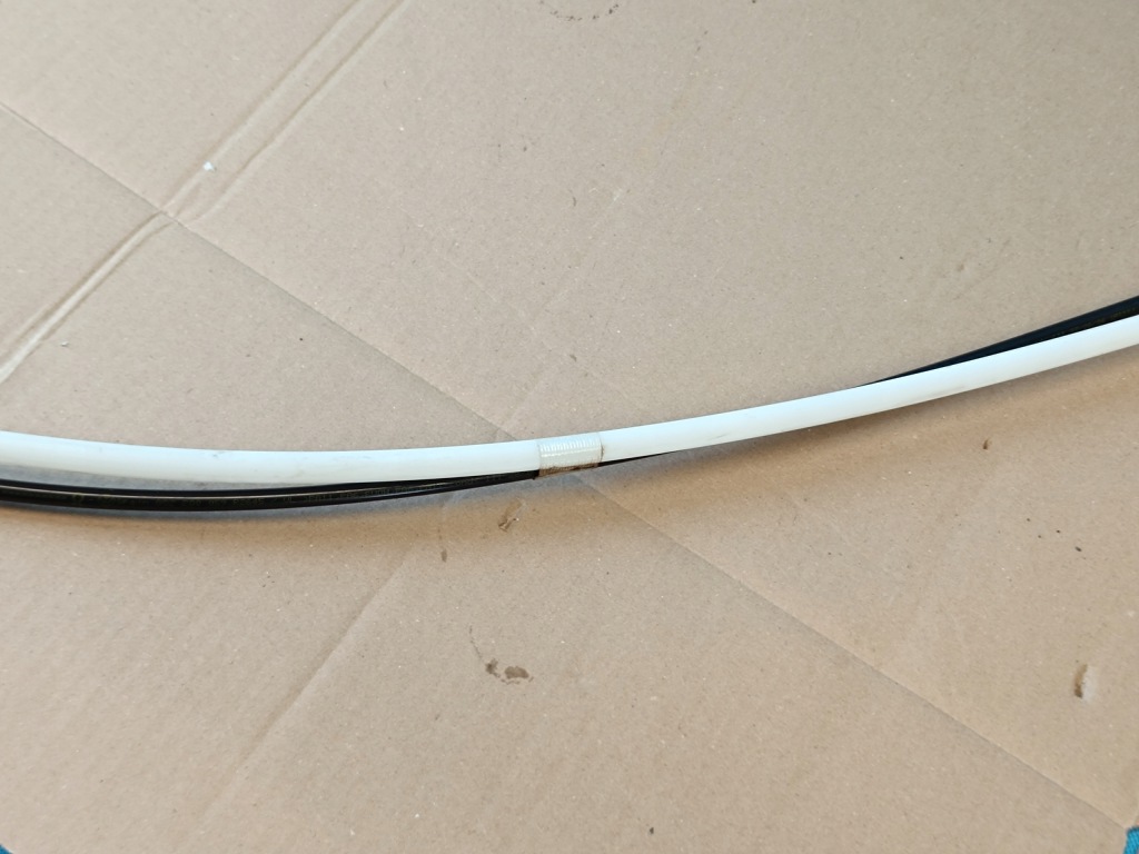 фото №7, Skoda scala lift 1.0 tsi 85kw 2024 r защита провода топлива 05c133723am