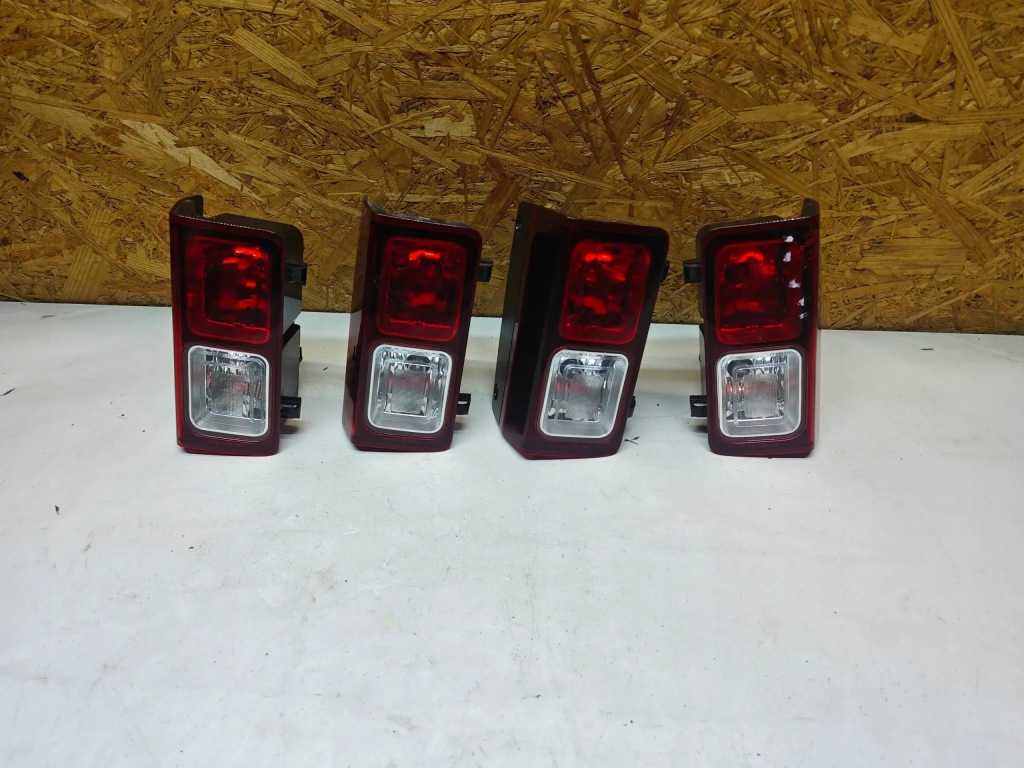 фото №1, Renault trafic iii лампа левый задняя w бампер 93459894