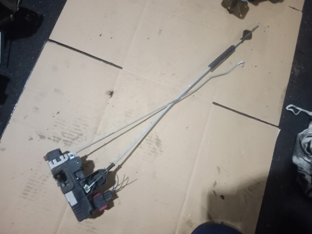 фото №1, Замок дверь правый задняя opel meriva a