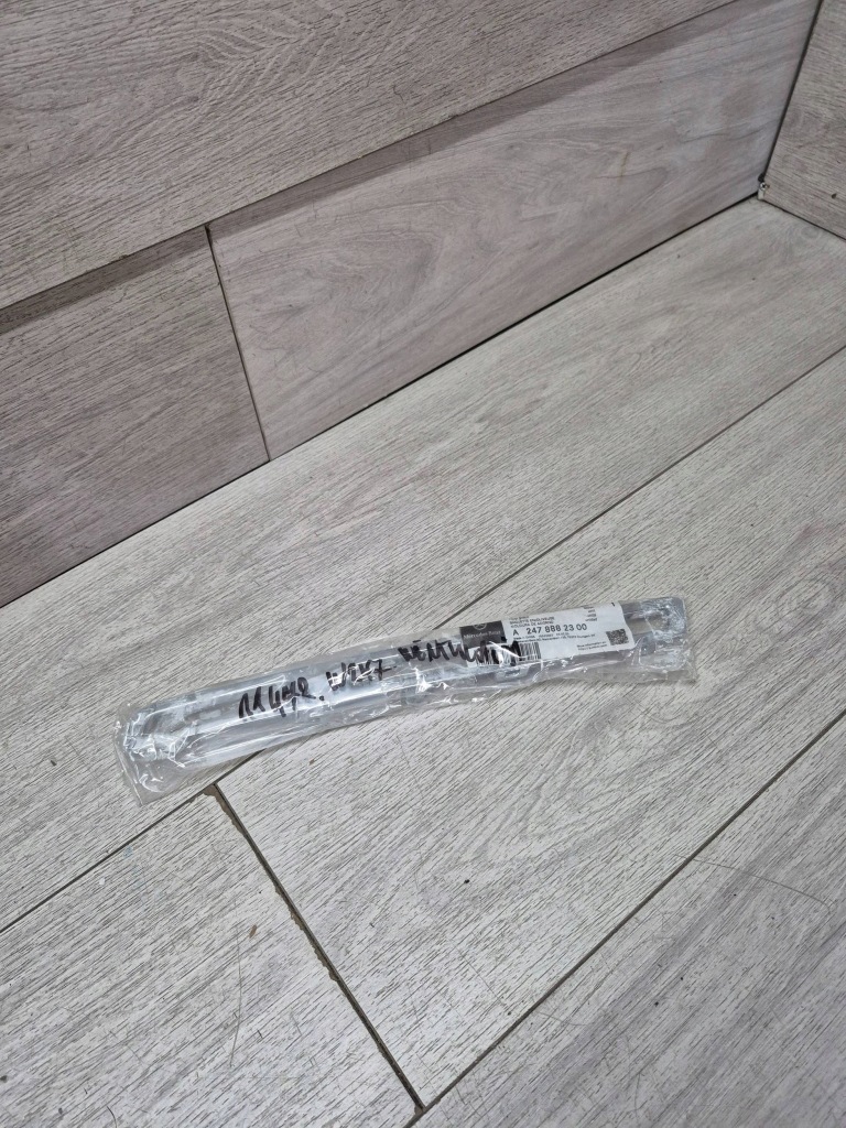 фото №1, 11472. mercedes w247 решітка вентиляційна a2478882300