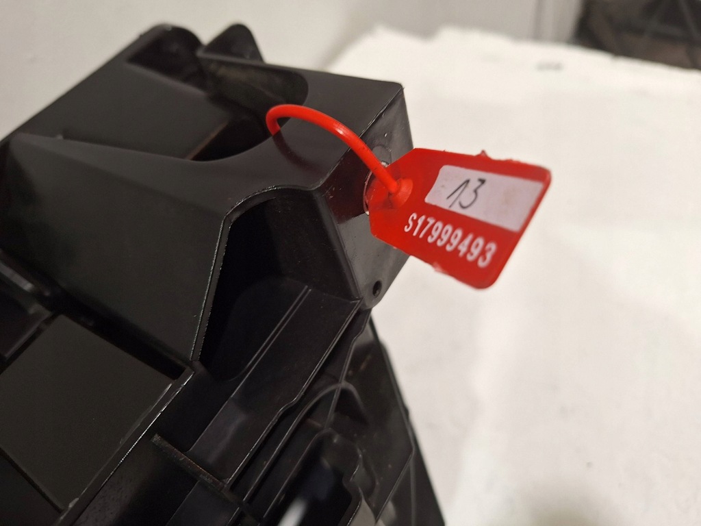 фото №6, Основание аккумулятор 13397382 opel meriva b 10-