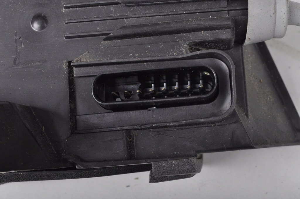 фото №8, Land rover discovery l462 замок дверь правый задняя