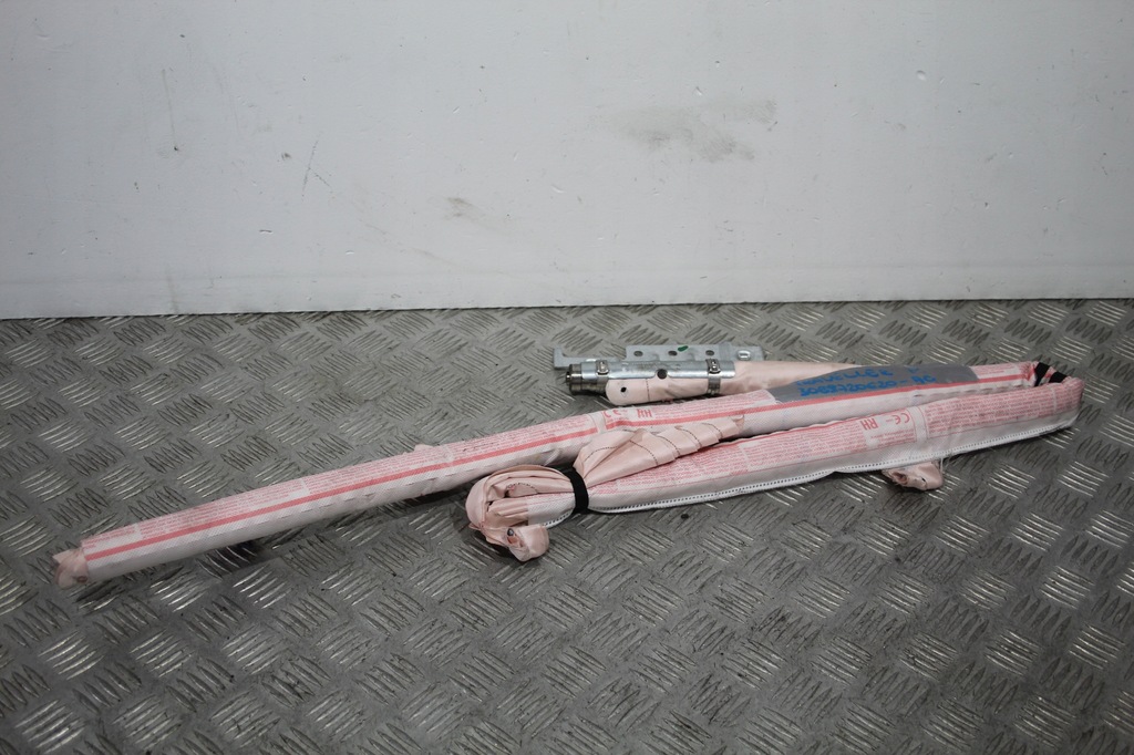 фото №1, Шторка безпеки права traveller expert iii 3