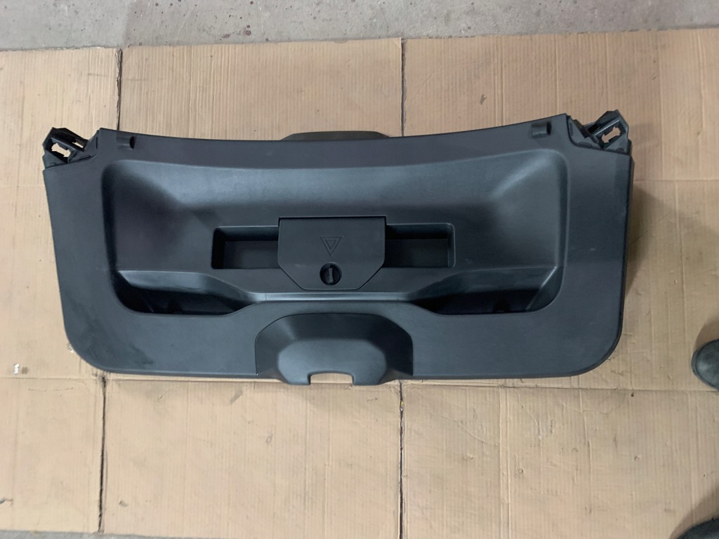 фото №1, Peugeot 2008 ii защита обивка крышки багажника