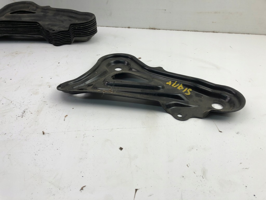 фото №4, Toyota auris ii кронштейн подрамник подрамник правый левый