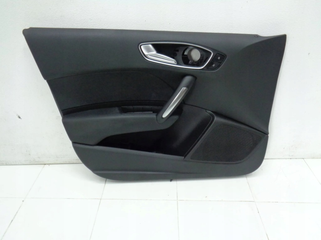 фото №1, Audi a1 8x 5d обивка дверь левая перед 13r