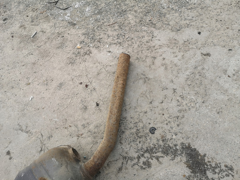 фото №7, Гаситель конечный audi a8 d2 2.5 tdi 4d0253611c