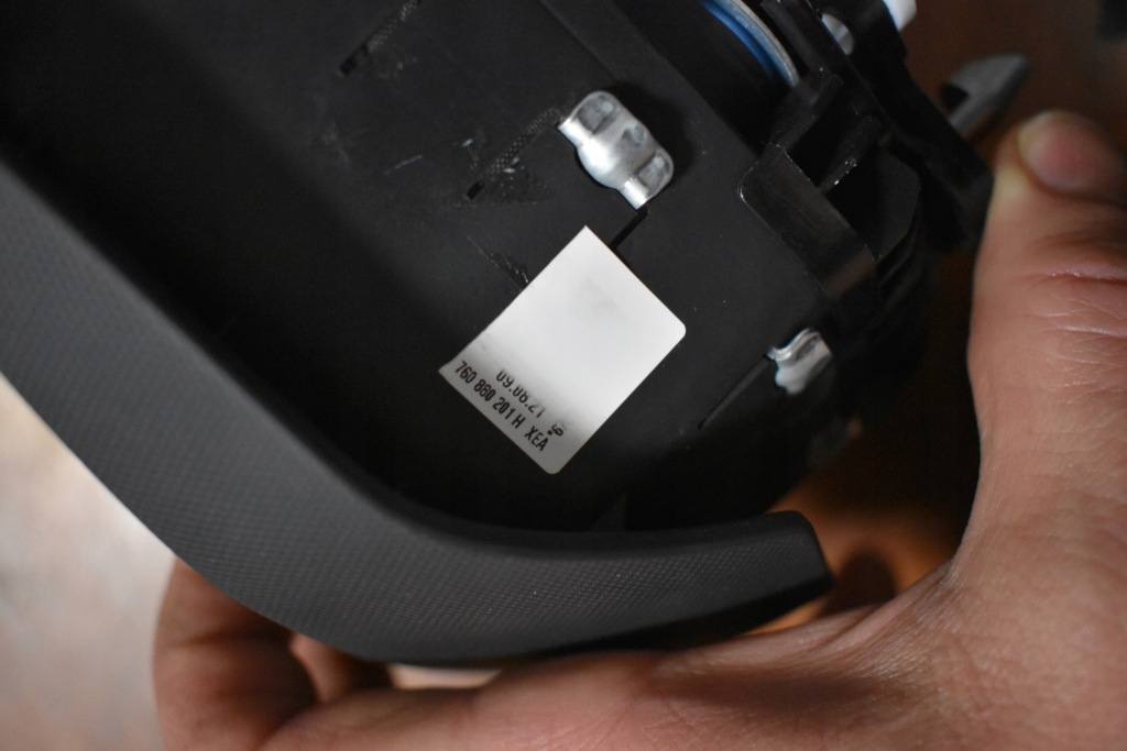 Idealna подушка подушка безопасности руля vw touareg iii 1 в Украине