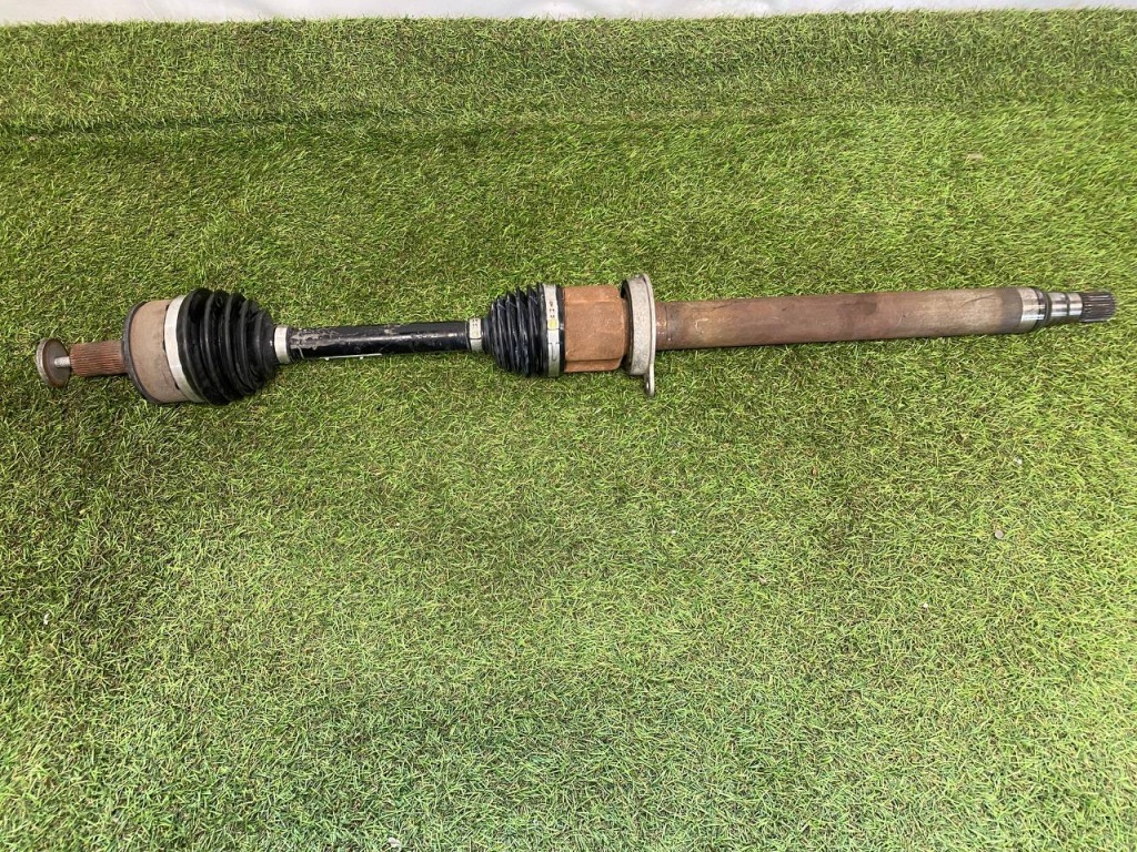 фото №1, Volvo v60 ii s60 2.0d привідний вал перед права p31437456