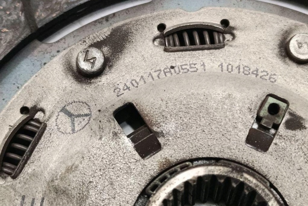 фото №6, Комплект зчеплення mercedes-benz cla coupe c117 a0262500501 2.14l дизель