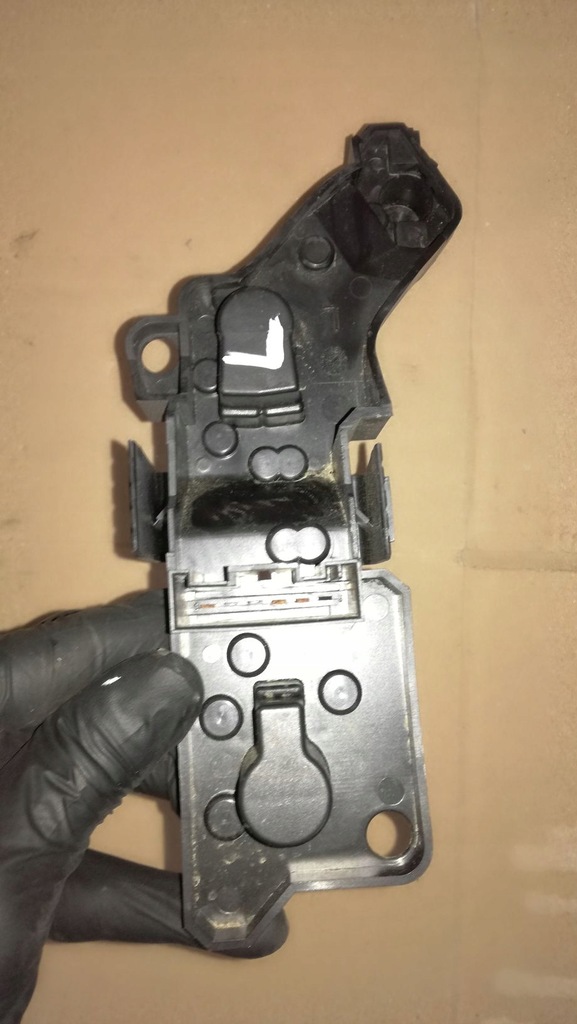 фото №2, Вкладыш лампы задний mini r50 r52 r53 левый 7165731