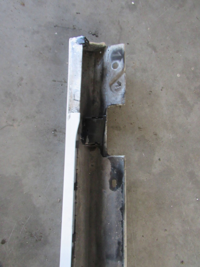 Молдинг порог левая сторона mercedes-benz cls c218 amg Недорого