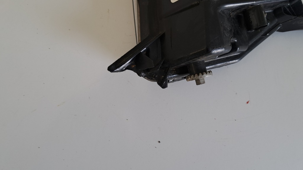 фото №9, Протитуманна фара правий перед tesla model s