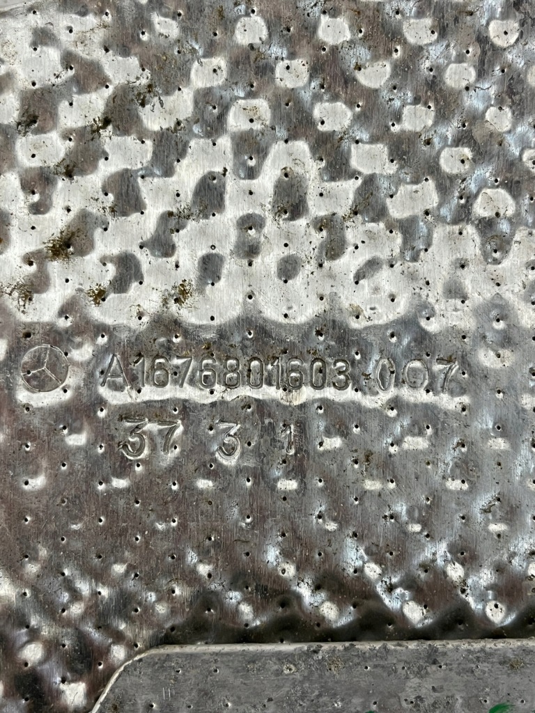 Купити Mercedes gls 167 захист ізоляція теплова a1676801603 a1676820804