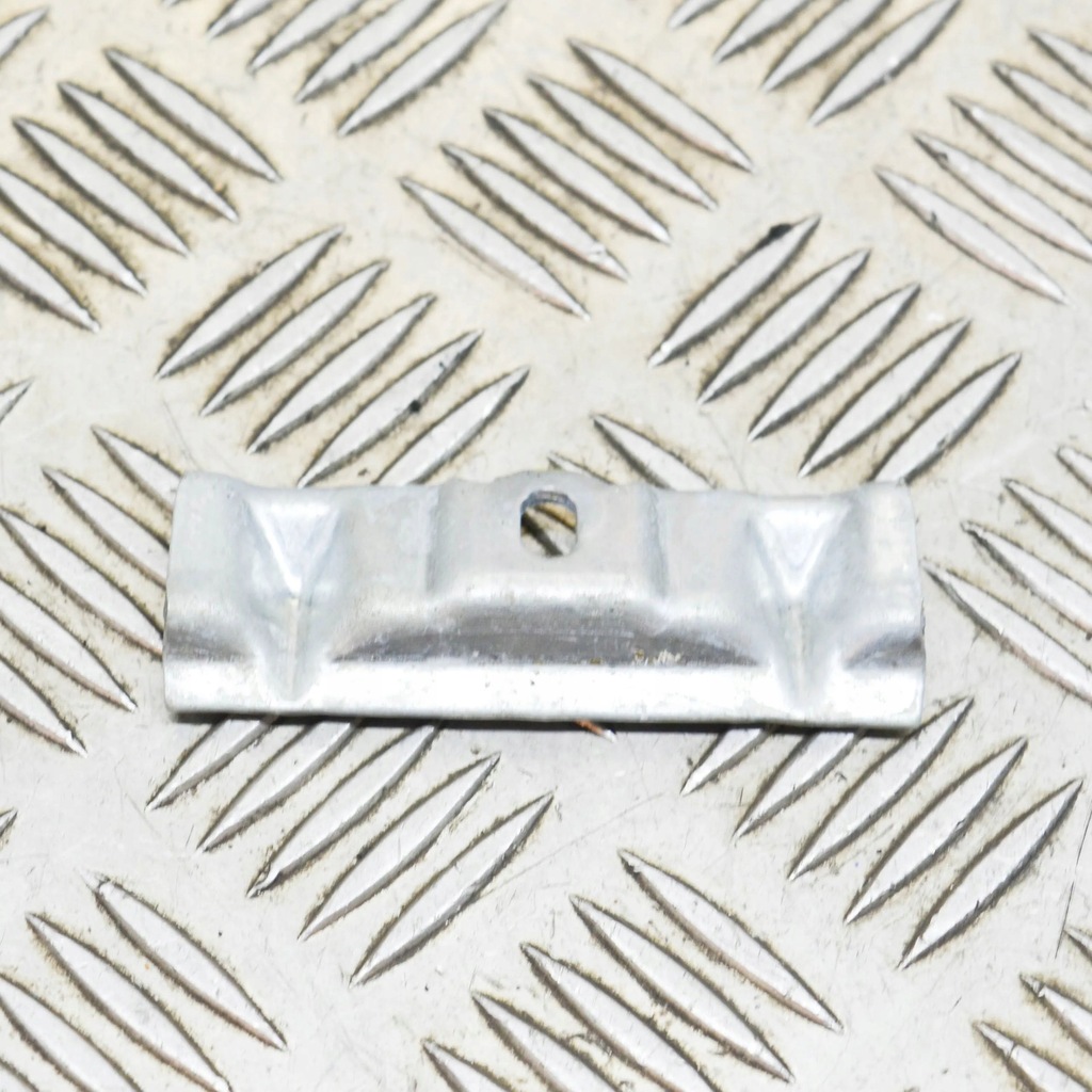 фото №5, Maserati quattroporte 2014 кронштейн акумулятор