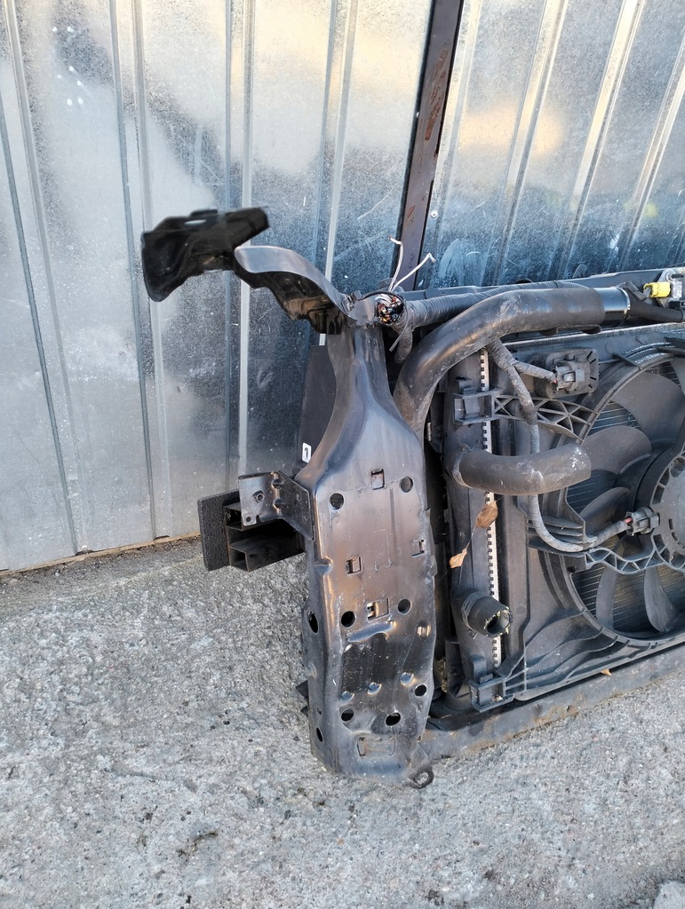 фото №13, Pas передний усилитель nissan qashqai i j10 dci дизель 06-09 przedlift