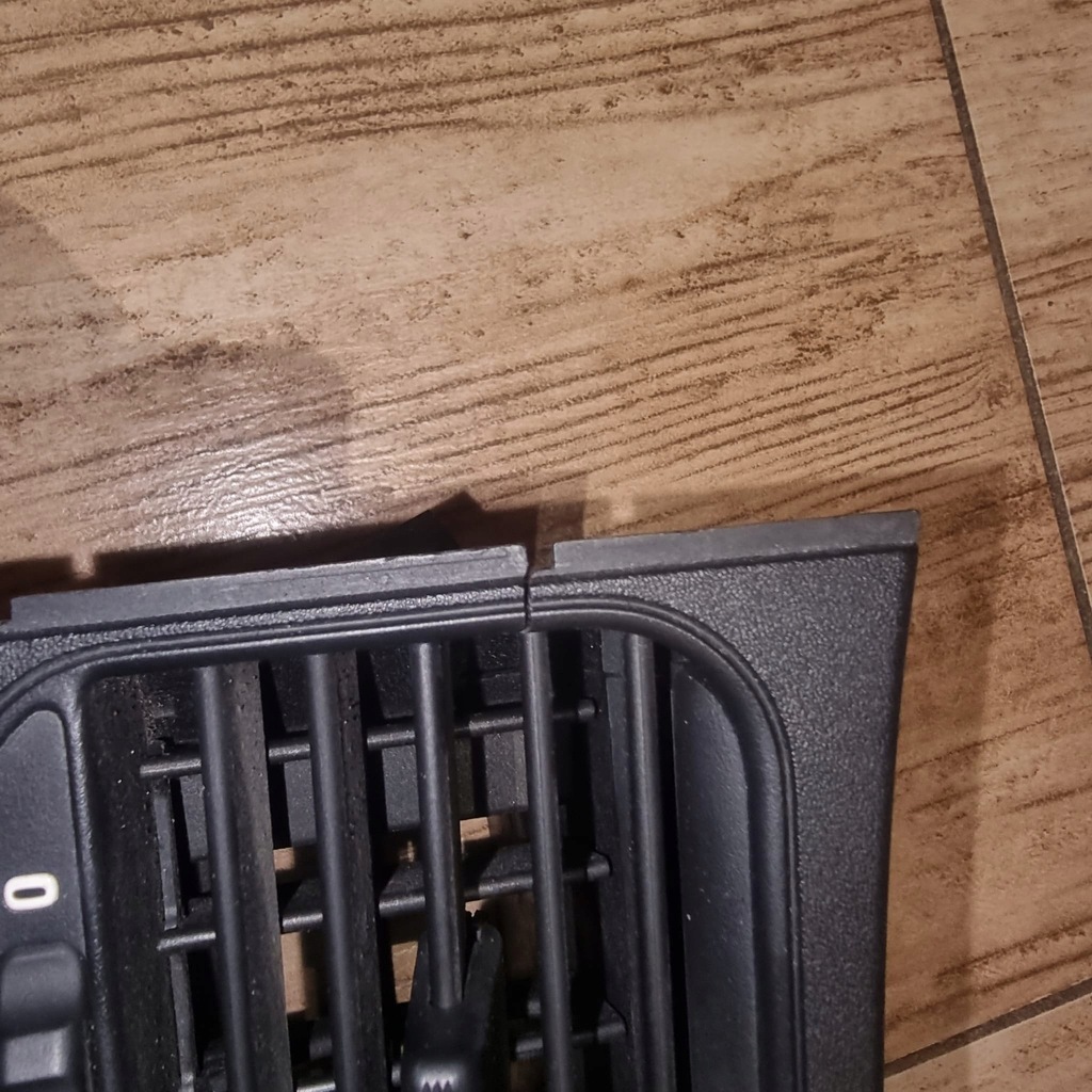 фото №5, Решітка обдув середня bmw 8 e31 850 840 eu