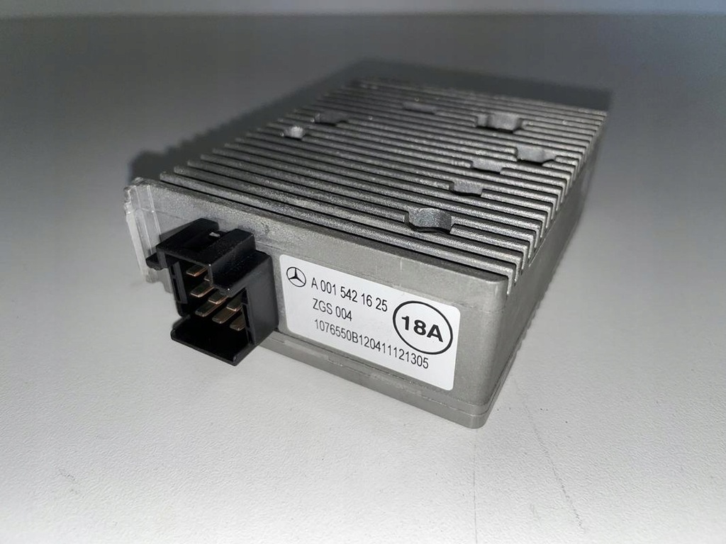 фото №1, Преобразователь напряжения mercedes actros a0015421625