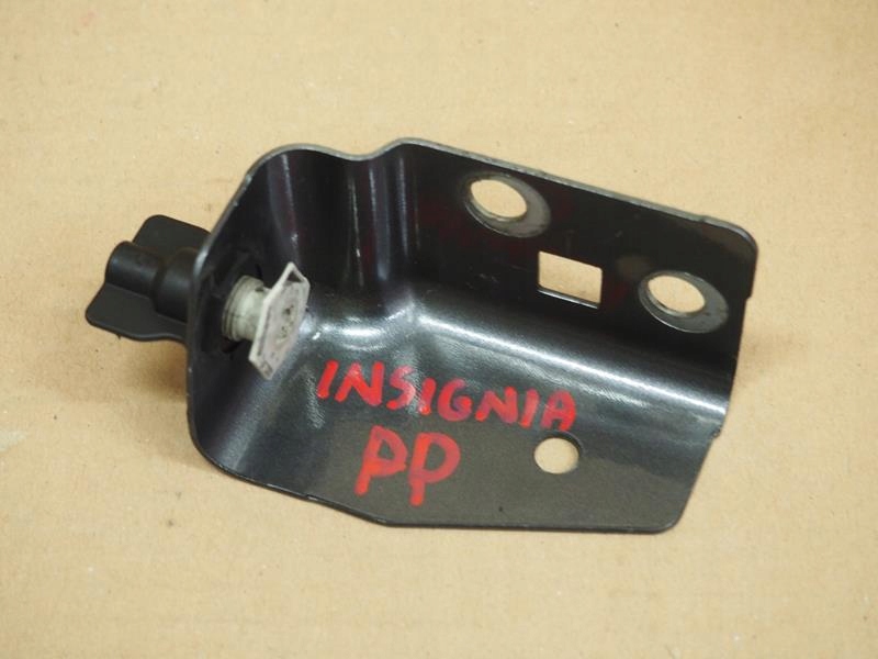 фото №1, Кронштейн кронштейн лампы правый перед opel insignia