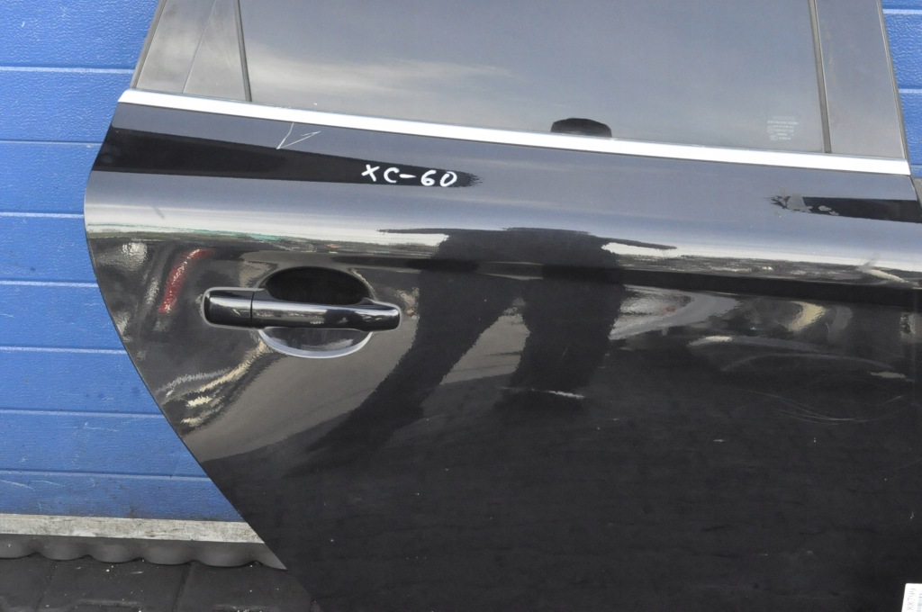 фото №2, Volvo xc60 дверь правый задняя правое задние