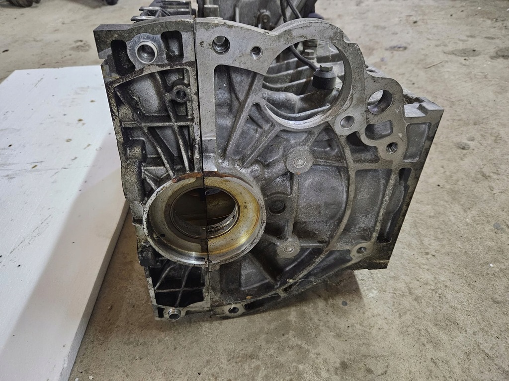 фото №4, Блок двигуна e90 n46