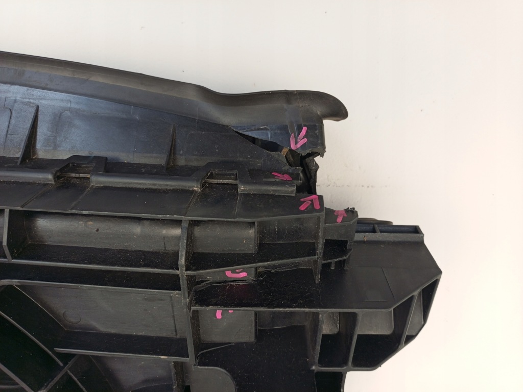 Tesla model 3 рестайлинг  20- комплект радиатор корпус вентилятор 1559787-00-a с Разборки