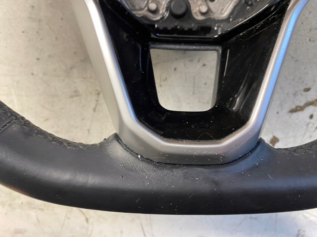 фото №9, Vw t-roc воздуховод кожа мультифункция 2gm419089af