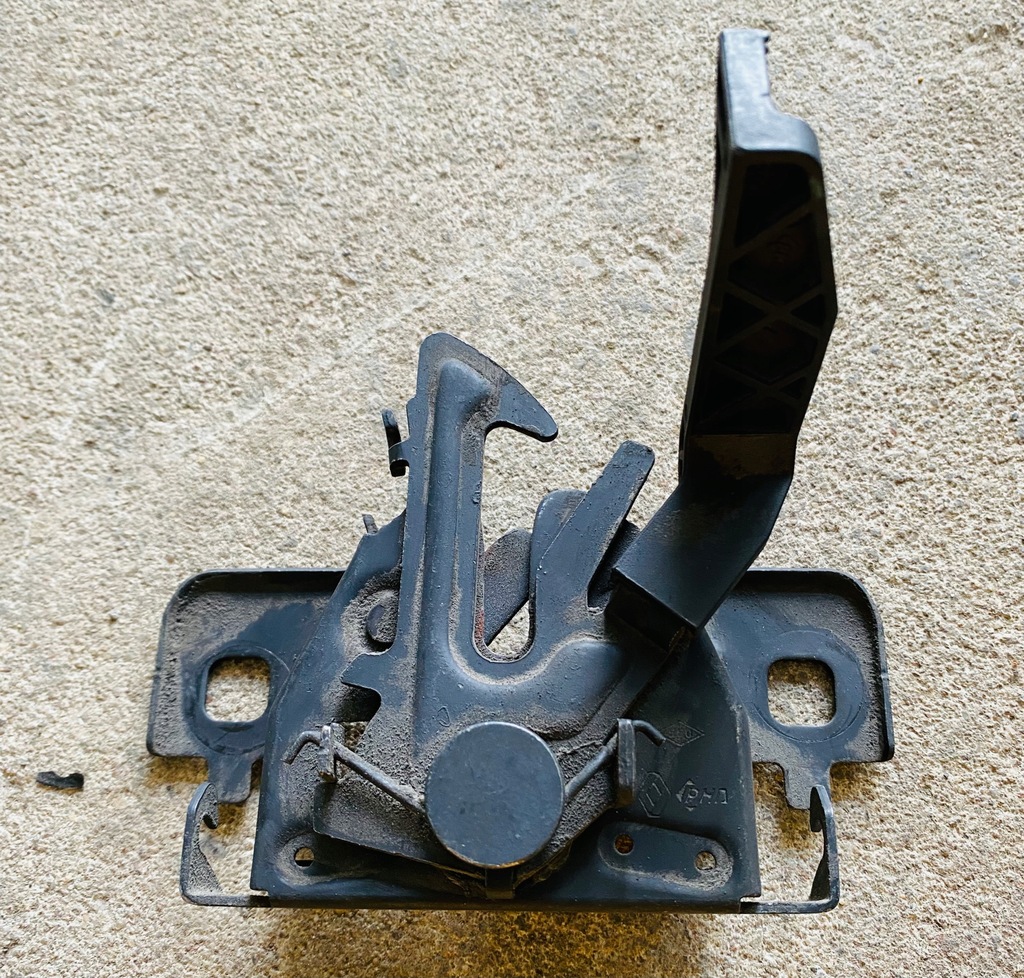 фото №1, Dacia sandero ii stepway замок капот 656017676r