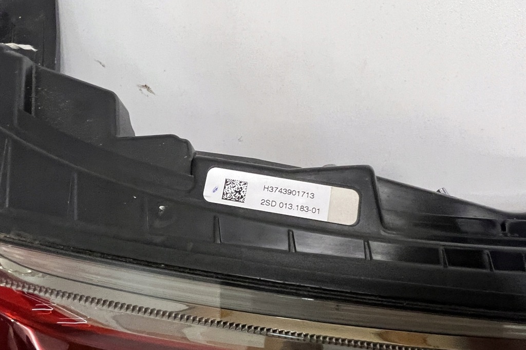 фото №8, Лампа левая задняя bmw z4 g29 7439017 2.0l бензиновый 190kw 2022