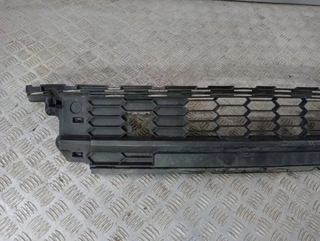 фото №8, M15 skoda kodiaq решётка средняя бампера перед