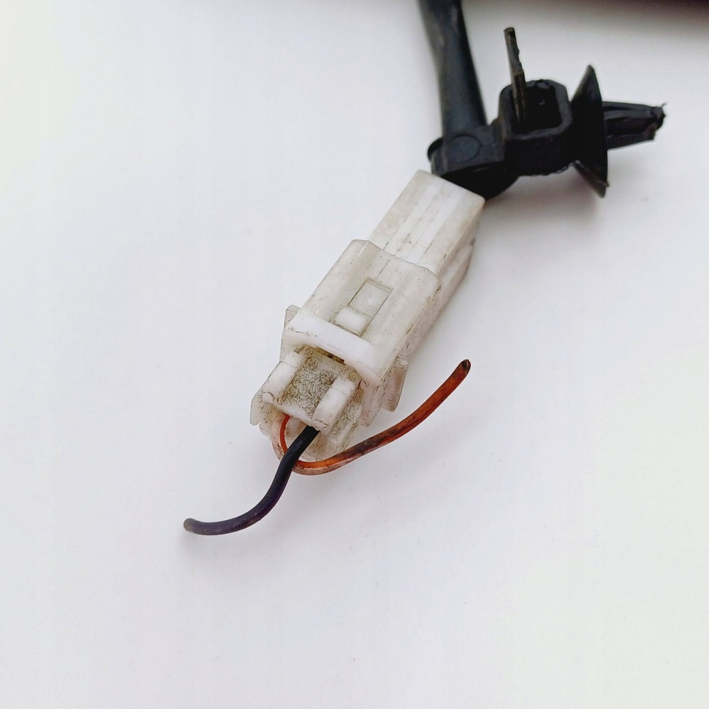 Клипса поперечина безопасности левое  перед alfa romeo 147 10448190 nr520 Недорого