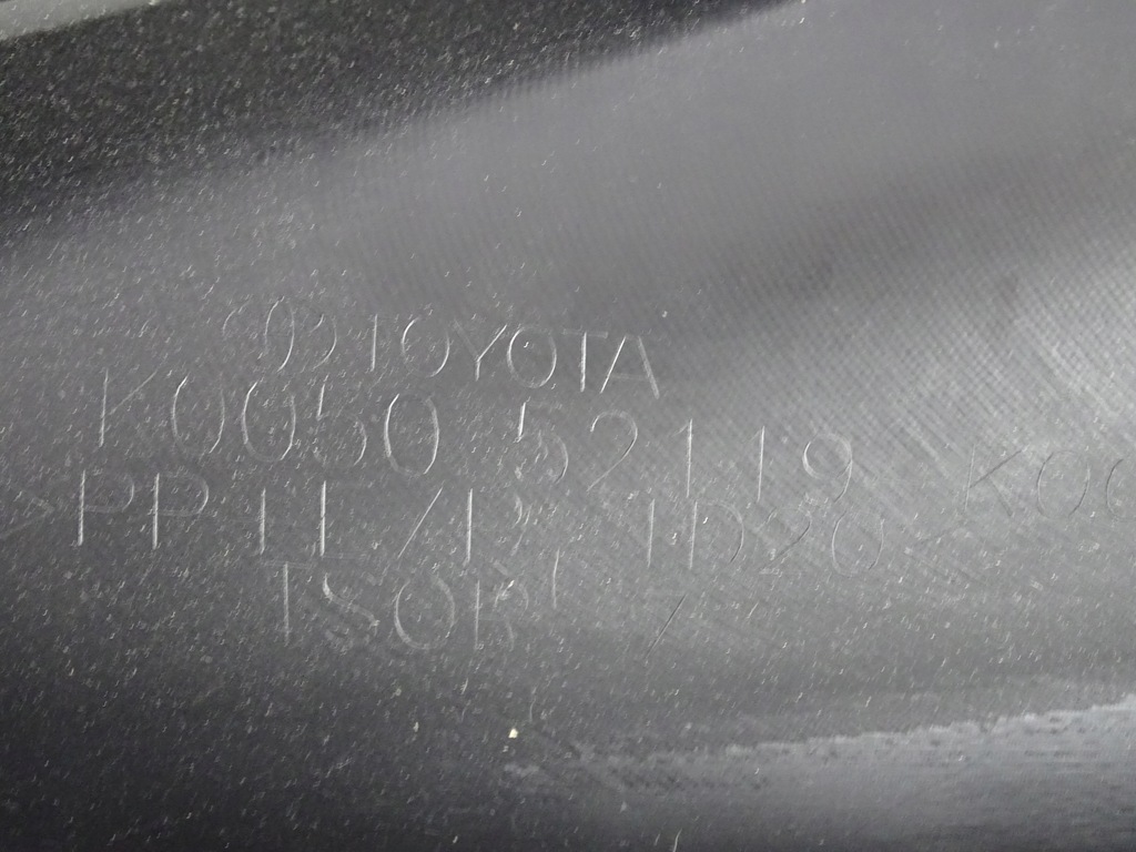 фото №8, Бампер перед передний toyota yaris hybrid новый оригинальный номер