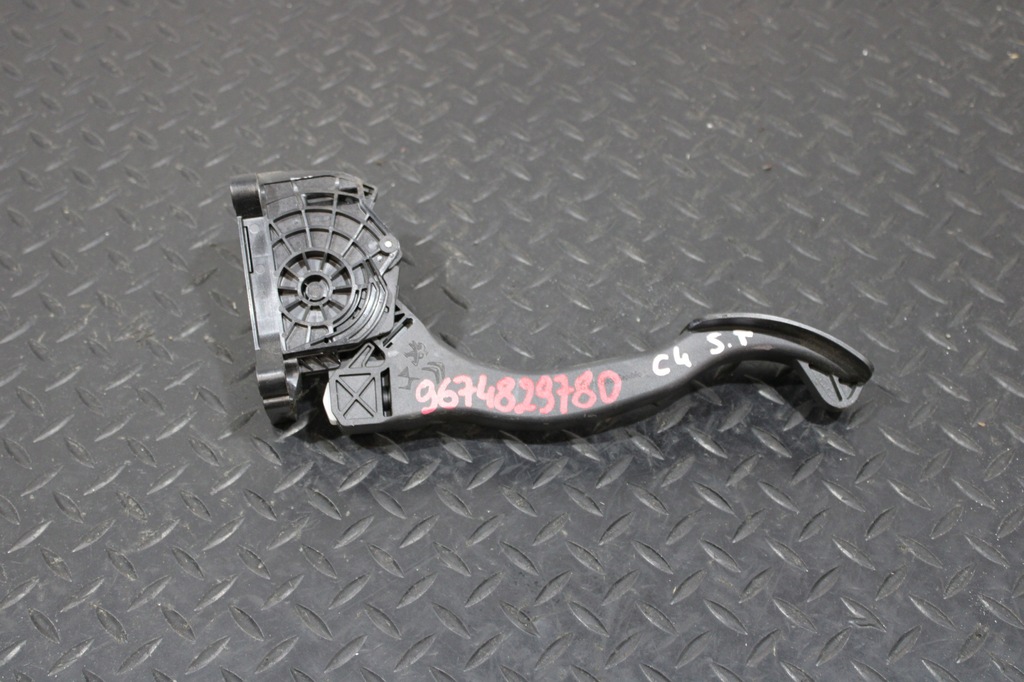 фото №1, Педаль газа c4 spacetourer lift 9674829780