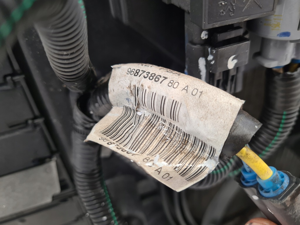 фото №8, Peugeot 508 i 1.6 e-hdi pas передній радіатор