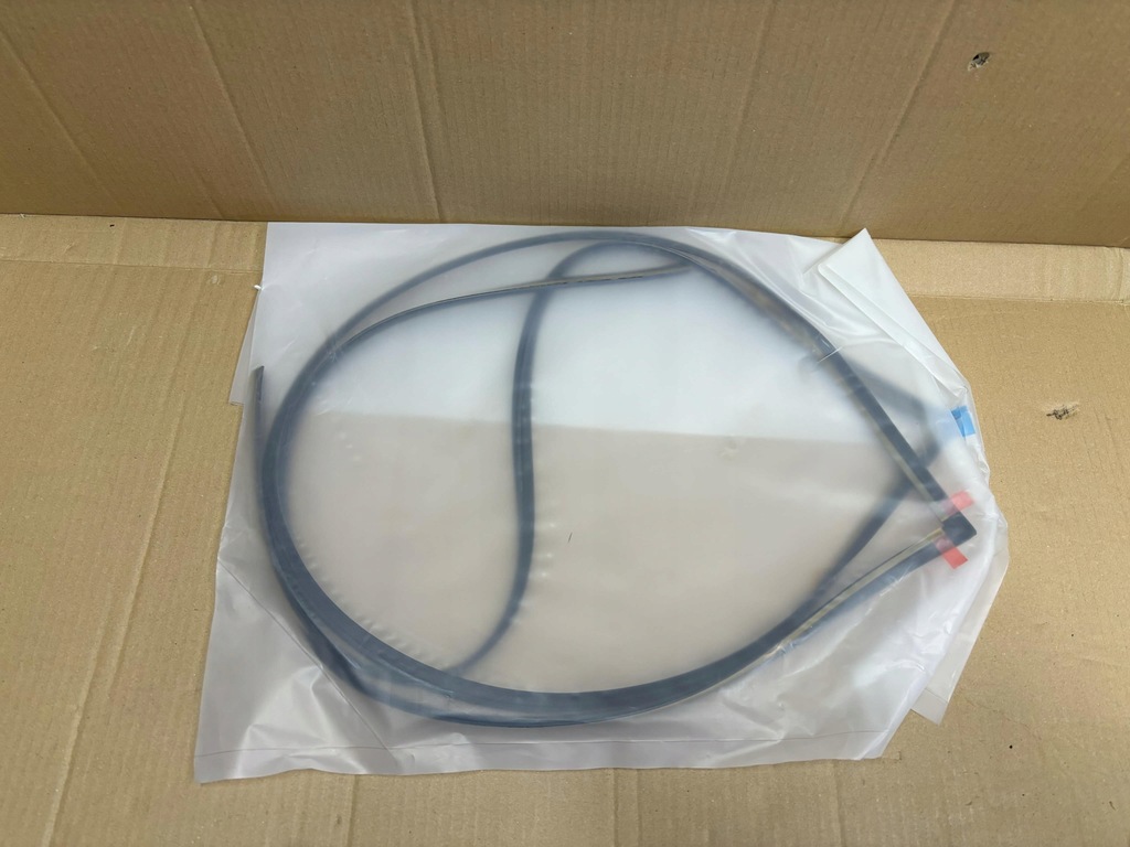 фото №1, Прокладка скло перед lexus rx 75533-48110