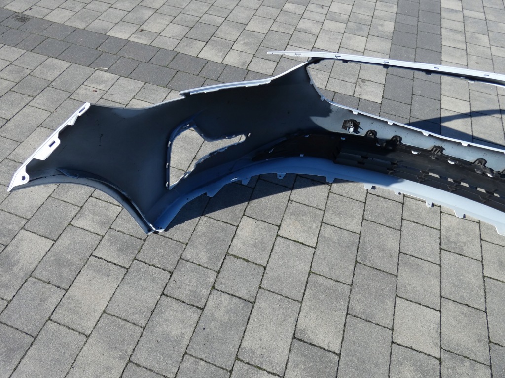 Бампер, решётка средняя opel insignia b рестайлинг Цена