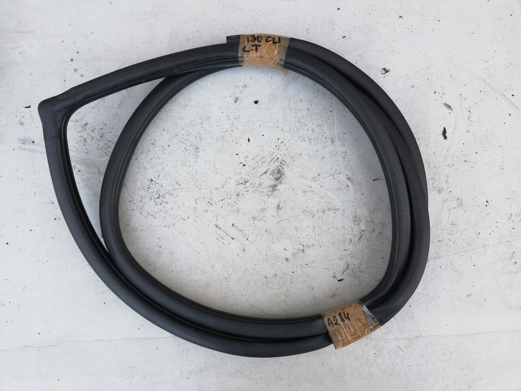 фото №1, Hyundai i30 07-12 kombi прокладка дверь левый задняя