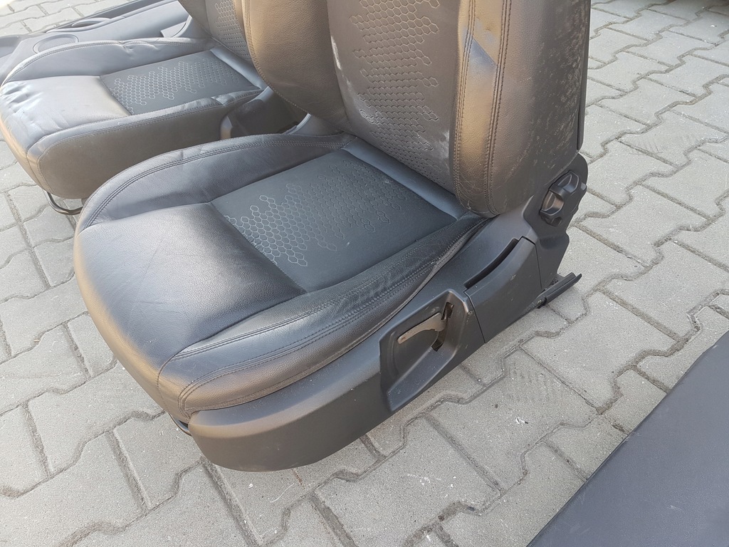 фото №8, Land rover discovery sport l550 15r- сидіння шкіряний заднє сидіння