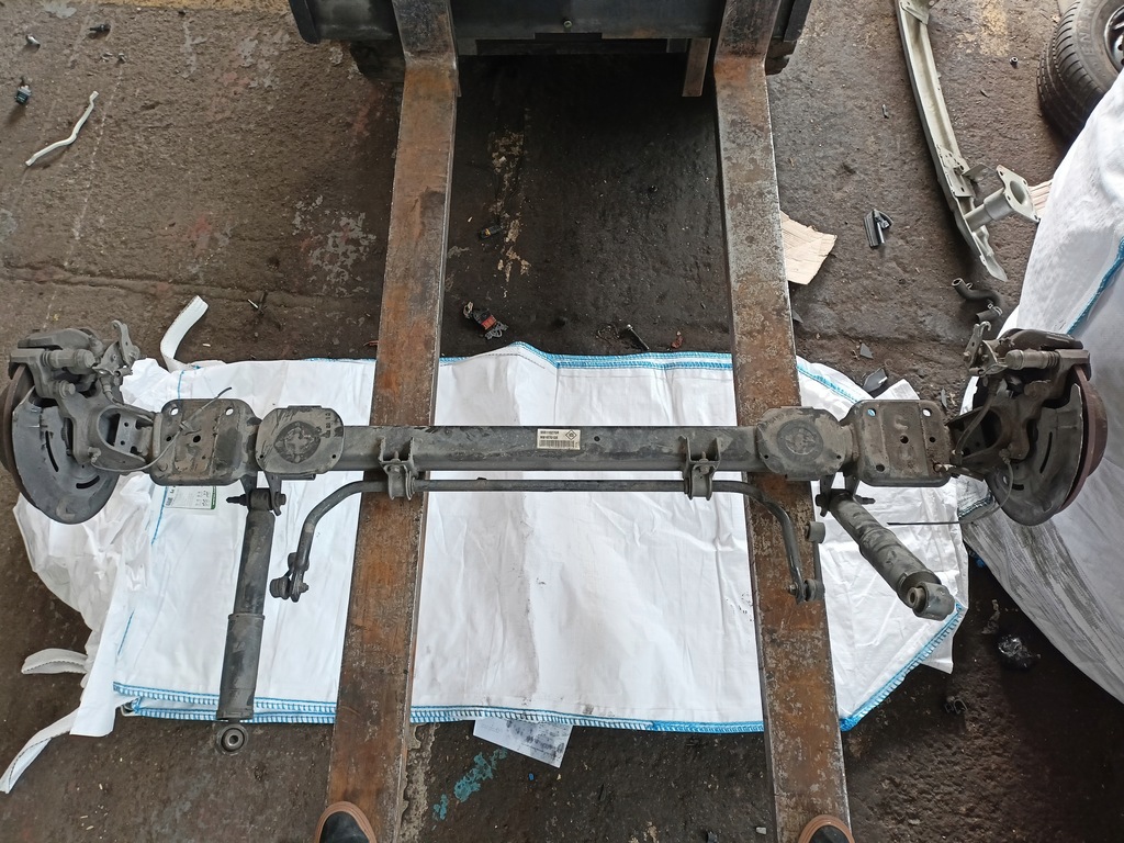 фото №1, Балка задня підвіска master iii movano b ступиця