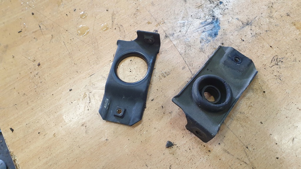 фото №1, Suzuki wagon r+ ii кронштейн радиатора комплект