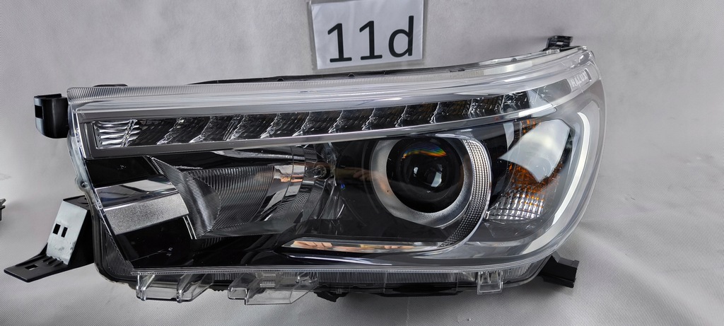 фото №1, Toyota hilux 2016-2020 full led левый фара лампа