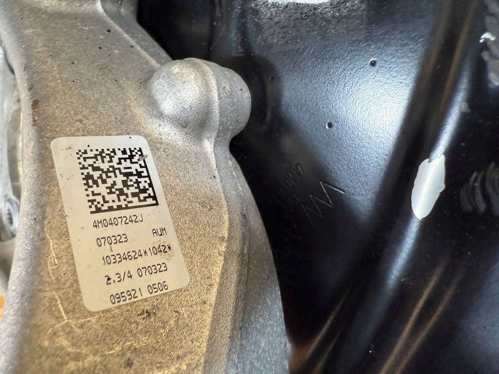 фото №16, Підвіска амортизатор важіль поворотний кулак правий перед audi q7 ii 4m 2015-