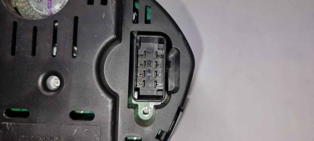 фото №8, Счетчик приборная панель 6y0920883e skoda fabia i