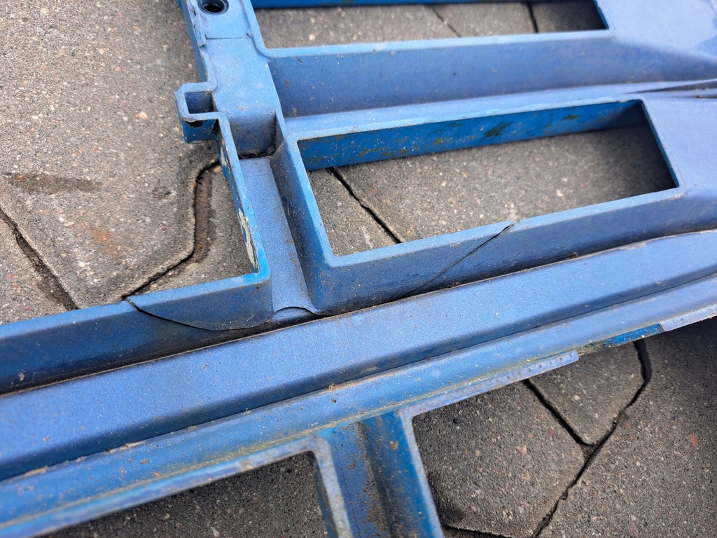 фото №9, Решётка радиатора решётка радиатора капот нижняя volvo fh fm 12