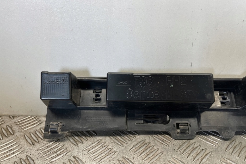 фото №10, Задние правое кронштейн порог bmw 4 gran coupe f36 7320206 3.0l дизель