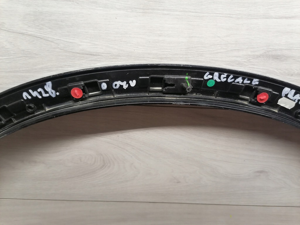 фото №9, Maserati grecale молдинг правый перед 670167226