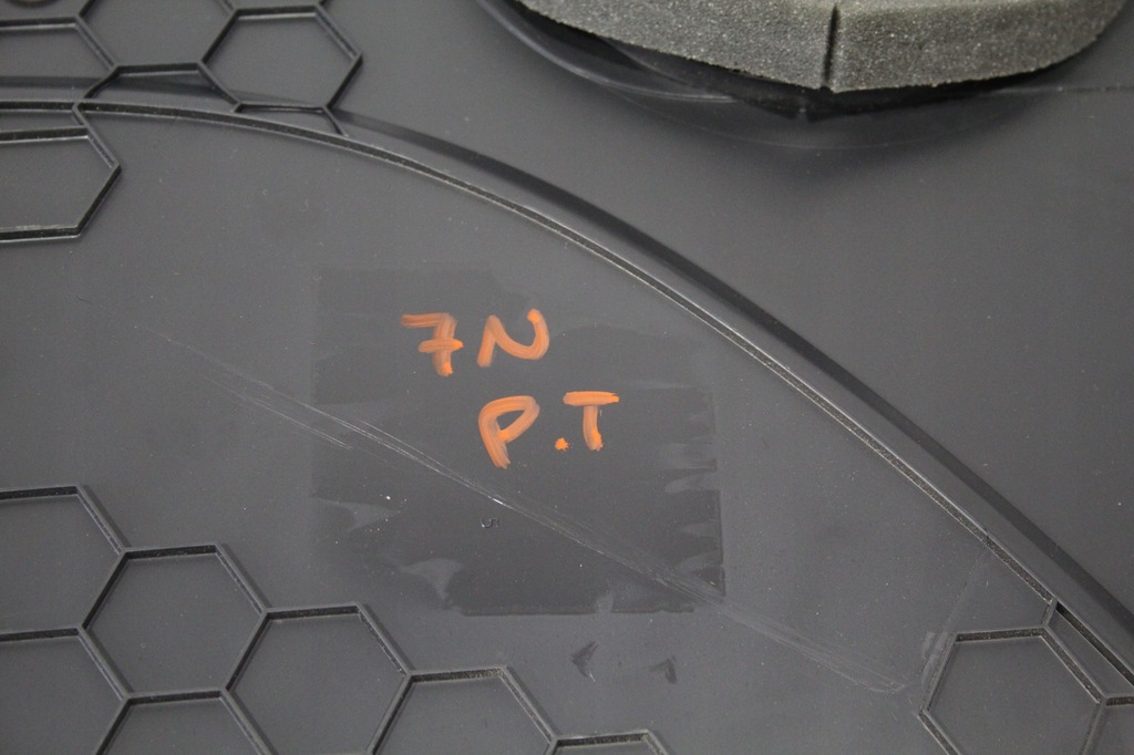 фото №6, Обшивка двері правий задня vw sharan ii 7n0 7n